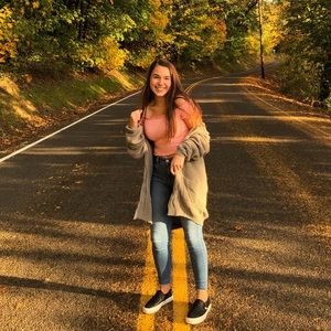 Meet your Posher, Samantha